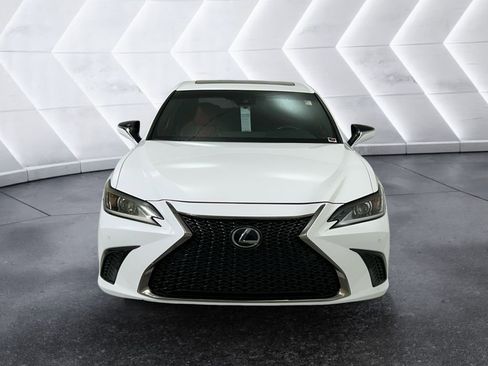Used 2019 Lexus ES 350 F Sport image 2