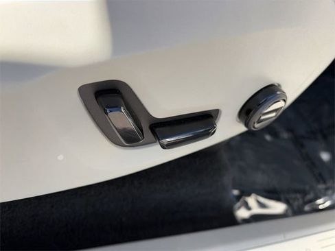 Certified 2023 Volvo XC90 B6 Core w/ Protection Package Premier image 13