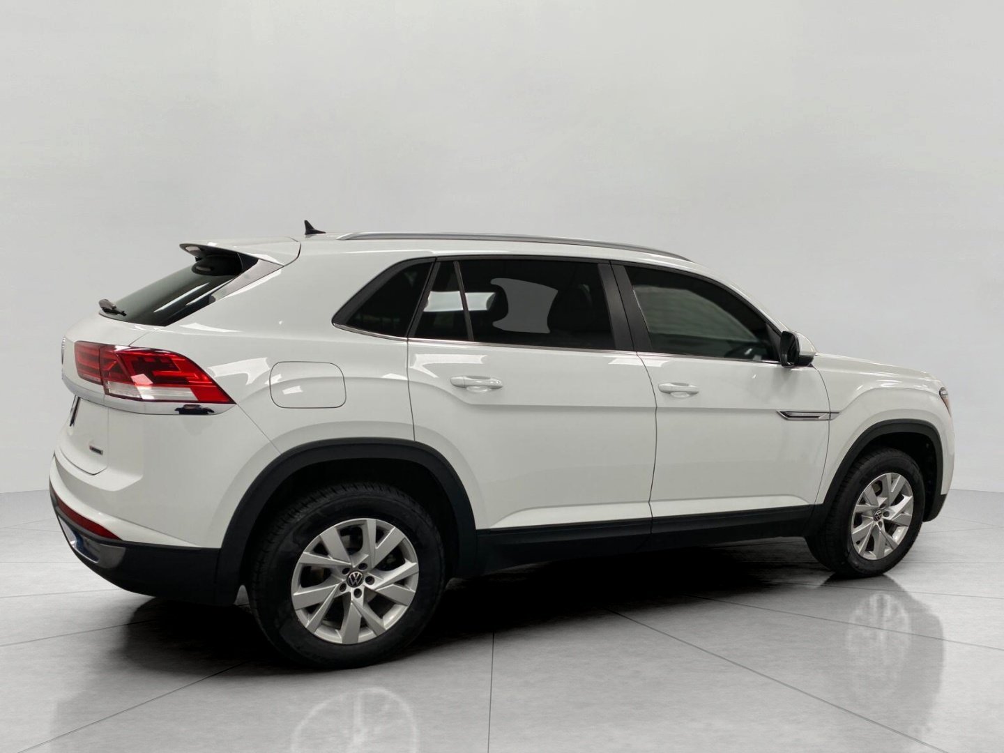 Used 2020 Volkswagen Atlas Cross Sport S AWD/4WD image 3