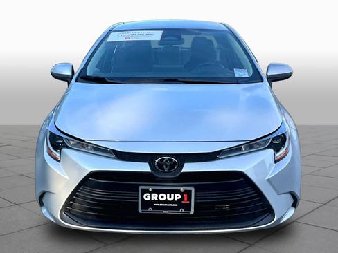 Certified 2023 Toyota Corolla LE FWD image 4