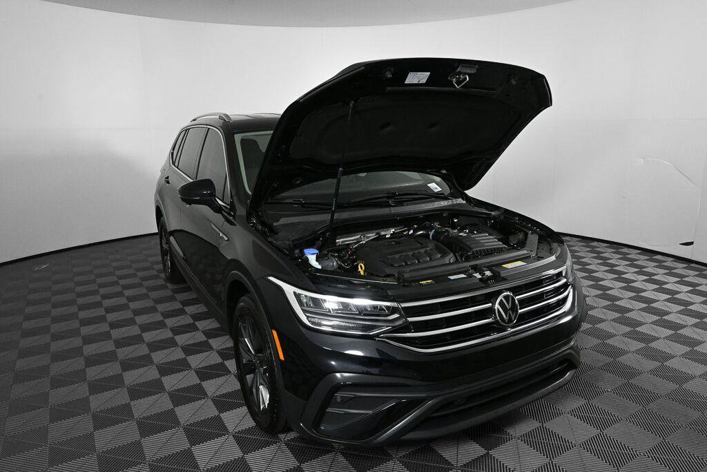 Used 2023 Volkswagen Tiguan SE FWD image 33