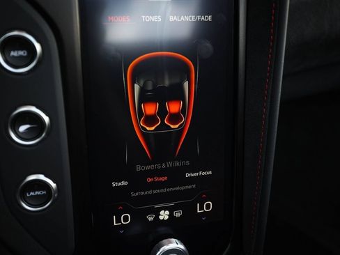 Used 2027 McLaren 750S Spider RWD image 31