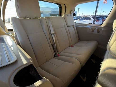 Used 2017 Ford Expedition XLT image 14