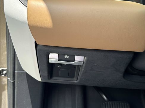 Certified 2025 Land Rover Defender 110 S AWD/4WD image 32