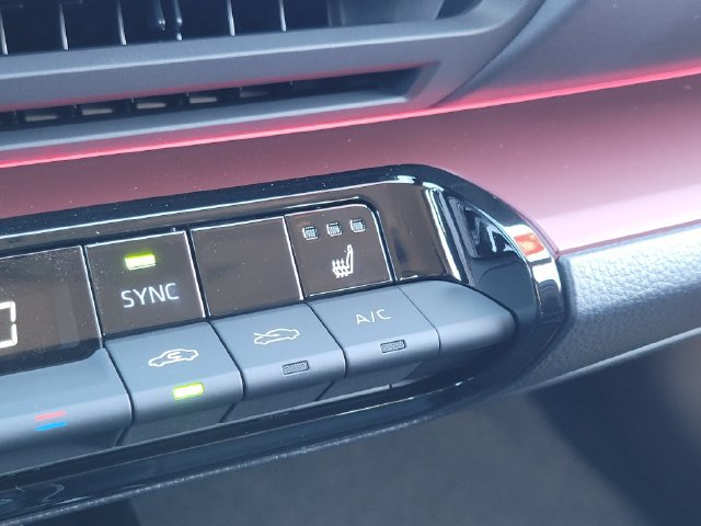 New 2027 Toyota Prius Plug-In Hybrid FWD image 14