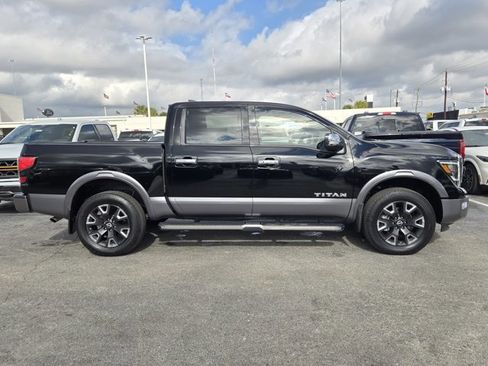 Used 2024 Nissan Titan Platinum Reserve w/ Moonroof Package image 4