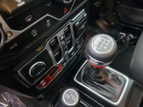 Used 2023 Jeep Gladiator Rubicon w/ LED Lighting Group image 19