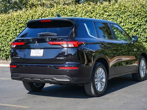 Used 2025 Mitsubishi Outlander ES AWD/4WD image 6
