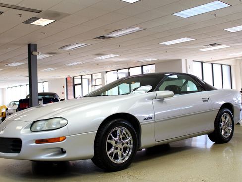 Used 2002 Chevrolet Camaro Z28 w/ Preferred Equipment Group 2 image 2