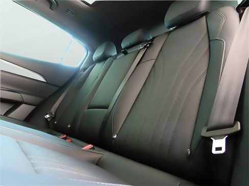 New 2024 Maserati Grecale GT image 25