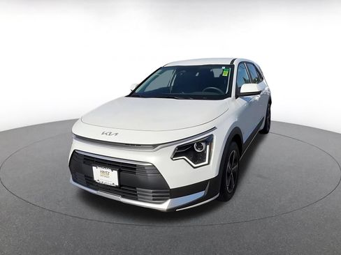 Used 2026 Kia Niro LX FWD image 7