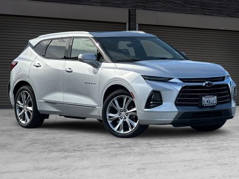 Used 2019 Chevrolet Blazer Premier w/ Sun and Wheels Package image 2
