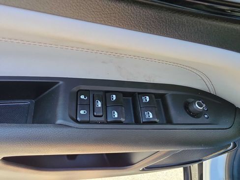 Used 2024 Jeep Compass Limited w/ Elite Group AWD/4WD image 20
