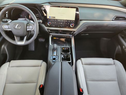 Used 2026 Lexus TX 350 AWD w/ Technology Package image 23