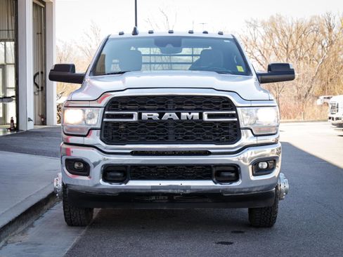 Used 2022 RAM 3500 Tradesman w/ Safety Group AWD/4WD image 9
