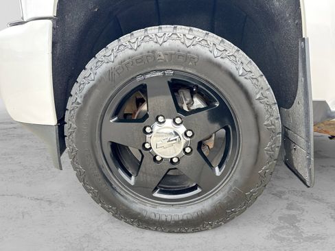 Used 2019 Chevrolet Silverado 2500 High Country AWD/4WD image 13