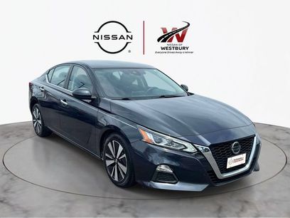 Certified 2022 Nissan Altima 2.5 SV
