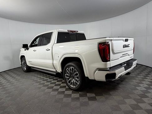 Used 2024 GMC Sierra 1500 Denali Ultimate image 9