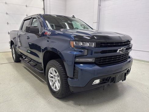 Used 2020 Chevrolet Silverado 1500 RST image 2