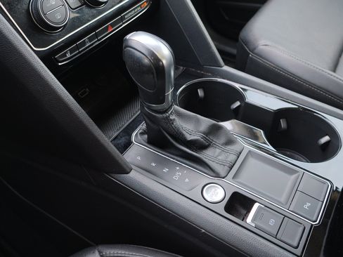 Used 2019 Volkswagen Atlas SEL R-Line image 24