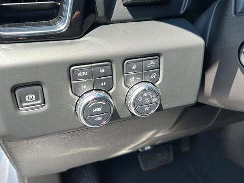 Used 2024 GMC Sierra 1500 Denali w/ Technology Package AWD/4WD image 21