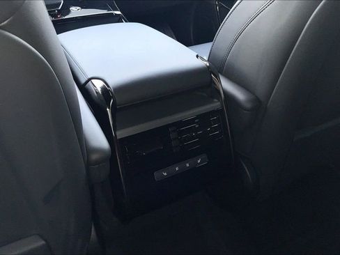 Certified 2025 Land Rover Range Rover Sport SE image 25