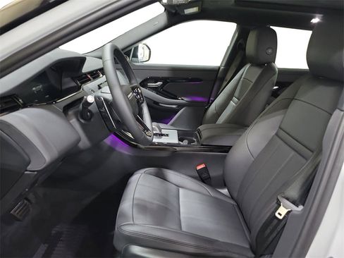 New 2025 Land Rover Range Rover Evoque S image 13