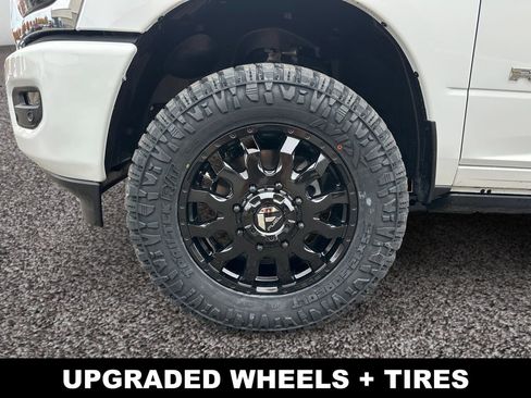 New 2026 RAM 3500 Laramie AWD/4WD image 10