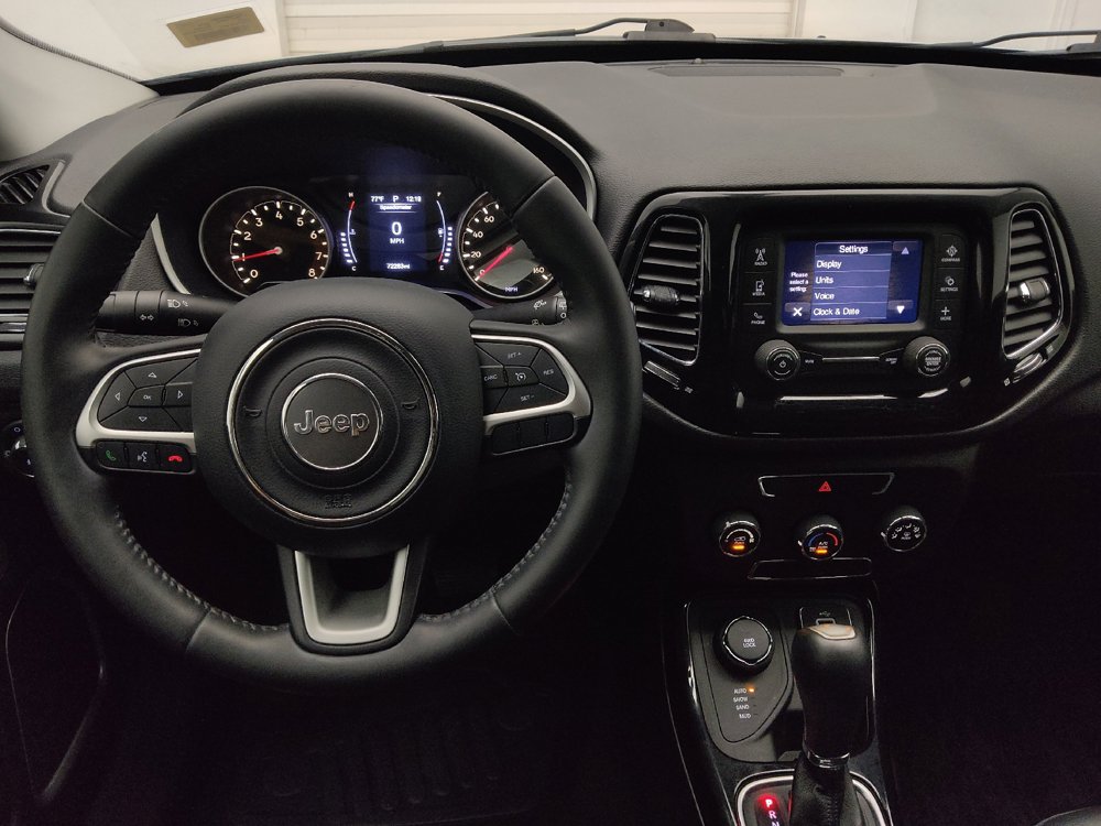 Used 2018 Jeep Compass Latitude AWD/4WD image 22