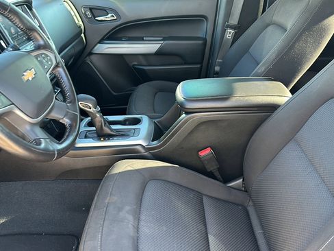 Used 2022 Chevrolet Colorado LT w/ LT Convenience Package image 13