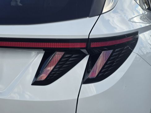 Used 2022 Hyundai Tucson SEL w/ Convenience + Premium Package image 8