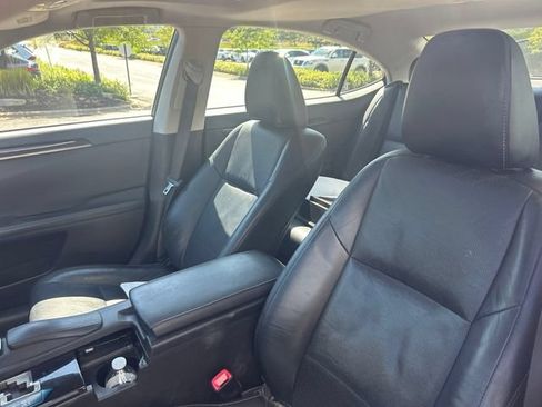 Used 2013 Lexus ES 350 w/ Luxury Pkg FWD image 34
