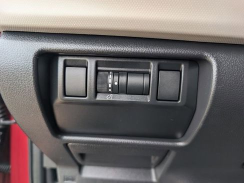 Certified 2025 Subaru Forester image 30