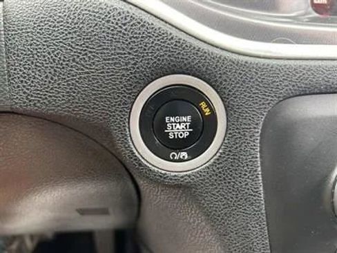 Used 2019 Dodge Charger GT image 15