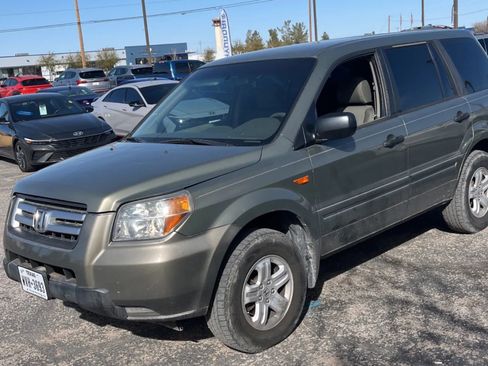 Used 2007 Honda Pilot LX image 1