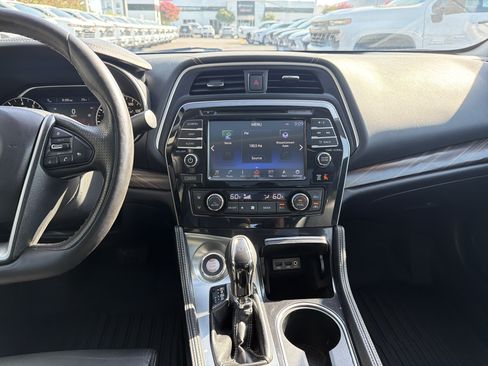 Used 2016 Nissan Maxima Platinum FWD image 31