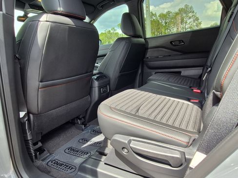 New 2026 Nissan Pathfinder Rock Creek AWD/4WD image 20
