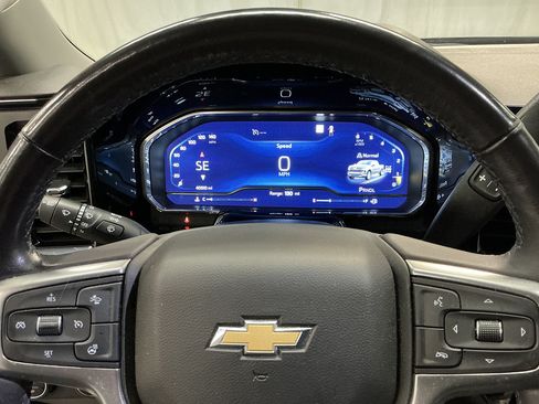Used 2022 Chevrolet Silverado 1500 LT w/ Protection Package AWD/4WD image 13