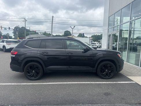 Used 2023 Volkswagen Atlas SE w/ Black Wheel Package AWD/4WD image 5
