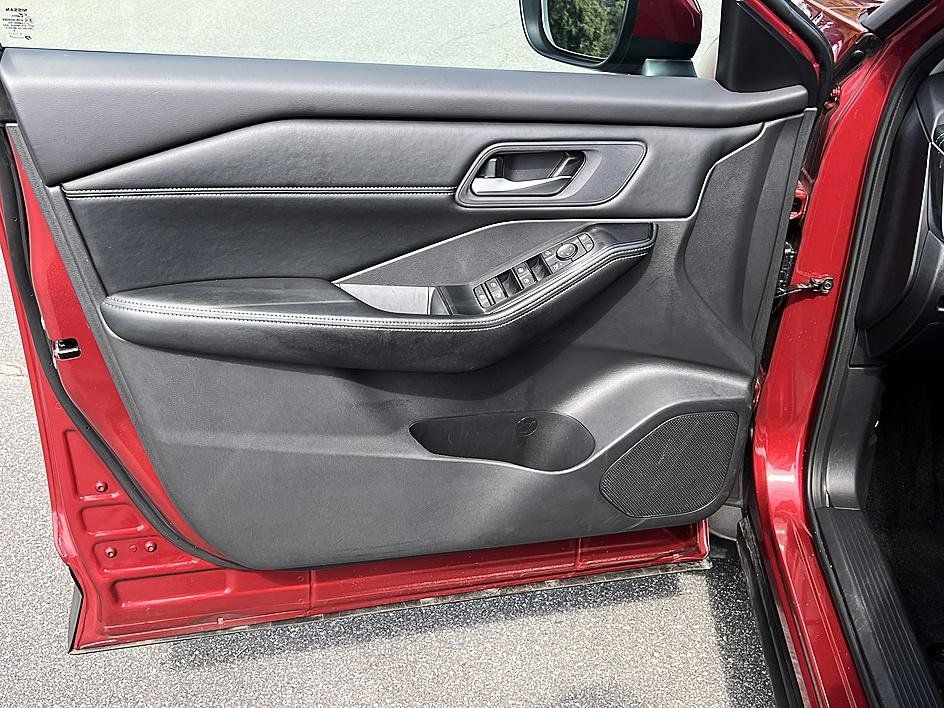Certified 2026 Nissan Rogue SV w/ SV Premium Package FWD image 20