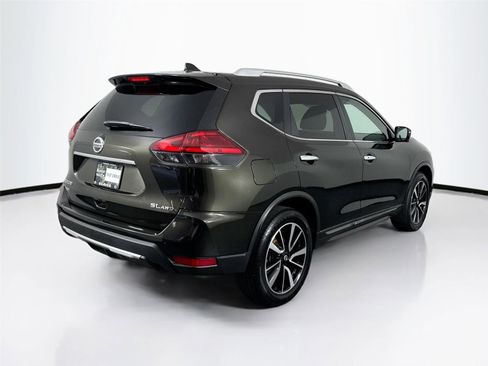 Used 2017 Nissan Rogue SL w/ SL Premium Package image 12