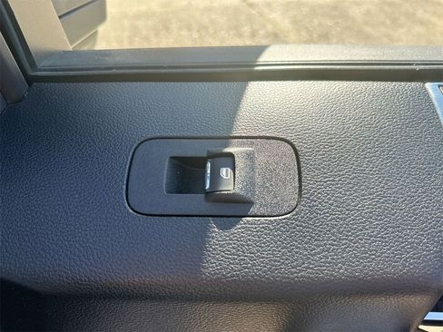 Used 2019 Ford F350 Lariat w/ Chrome Package image 32