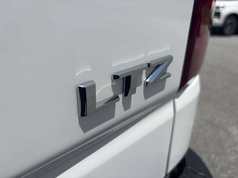 Certified 2024 Chevrolet Silverado 1500 LTZ AWD/4WD image 31