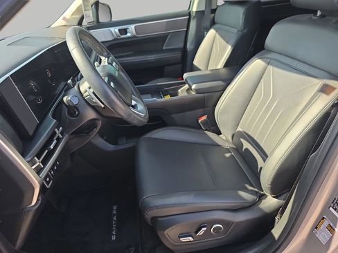 Used 2024 Hyundai Santa Fe SEL FWD image 11