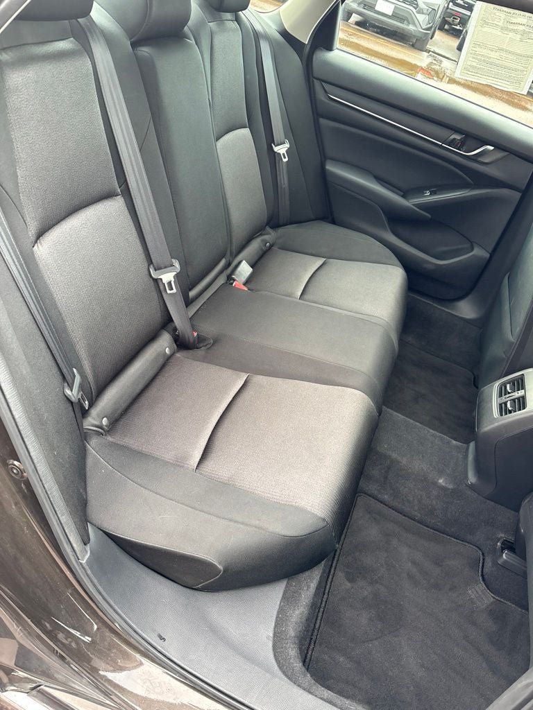Used 2018 Honda Accord EX image 30