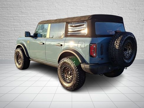 Used 2022 Ford Bronco Badlands image 6