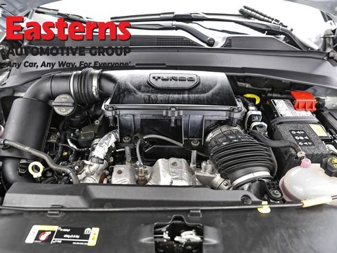 Used 2025 Jeep Compass Trailhawk w/ Trailer Tow Group AWD/4WD image 7