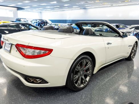 Used 2011 Maserati GranTurismo Convertible image 17