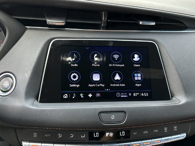 Used 2023 Cadillac XT4 Premium Luxury w/ Technology Package FWD image 24