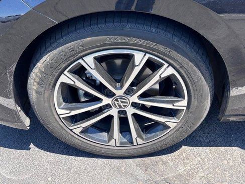 Used 2022 Volkswagen Jetta Sport FWD image 6